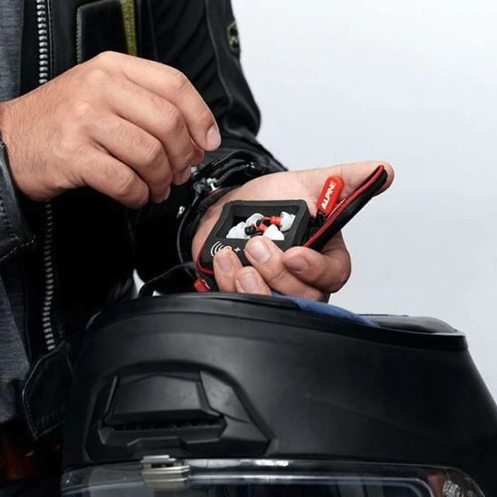 Alpine MotoSafe Pro MiniGrip - Ear Plugs 4 Alpine MotoSafe Pro MiniGrip - Ear Plugs - Image 4